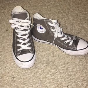 Women’s gray high-too converse